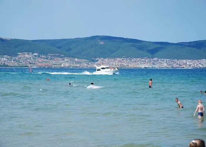 Rainbow 1 Complex Aparthotel 3*