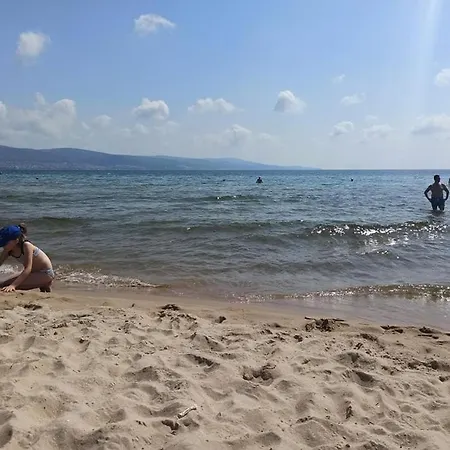 アパートホテル Rainbow 1 Complex 3*