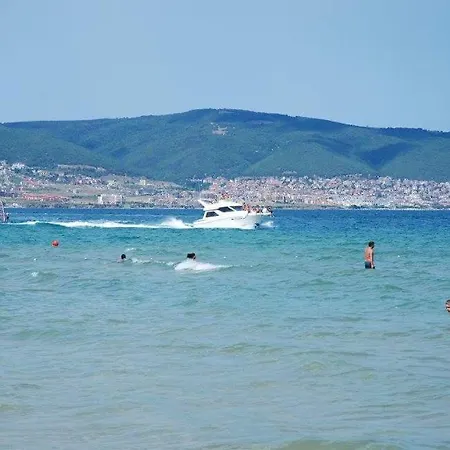 Rainbow 1 Complex アパートホテル 3*