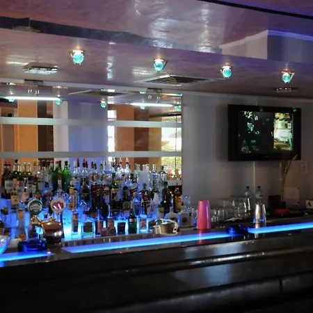 アパートホテル Rainbow 1 Complex 3*