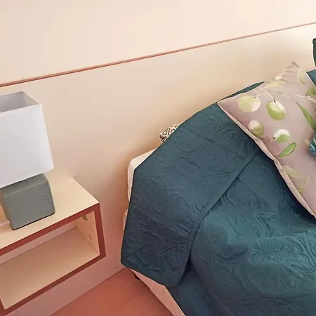 Rainbow 1 Complex アパートホテル 3*