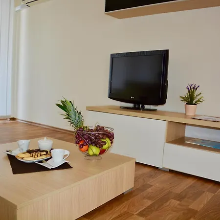 Rainbow 1 Complex アパートホテル サニービーチ