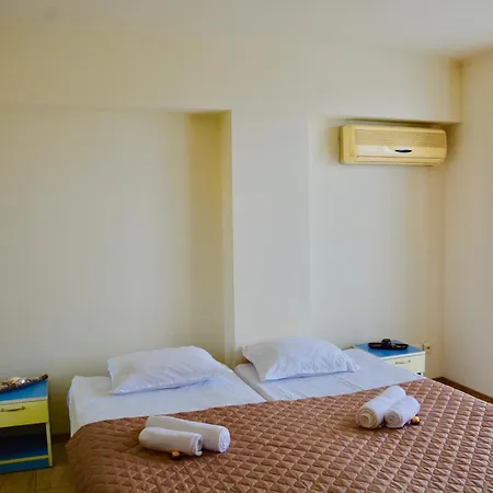 Rainbow 1 Complex アパートホテル 3*