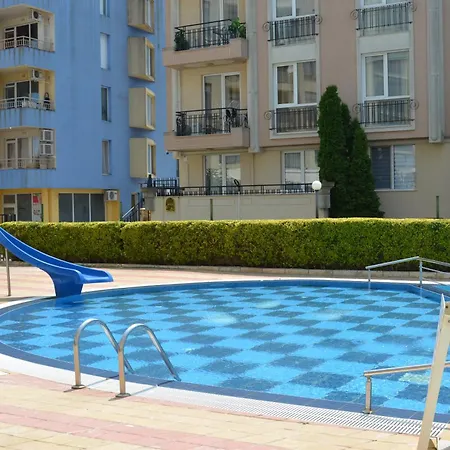 Rainbow 1 Complex アパートホテル