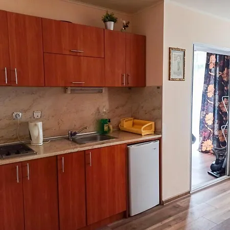 Rainbow 1 Complex Apart-hotel 3*