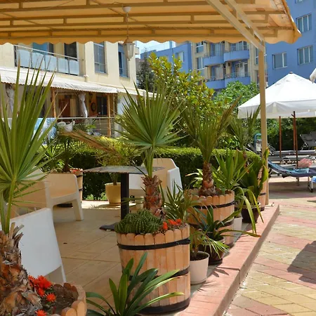 Rainbow 1 Complex 3*